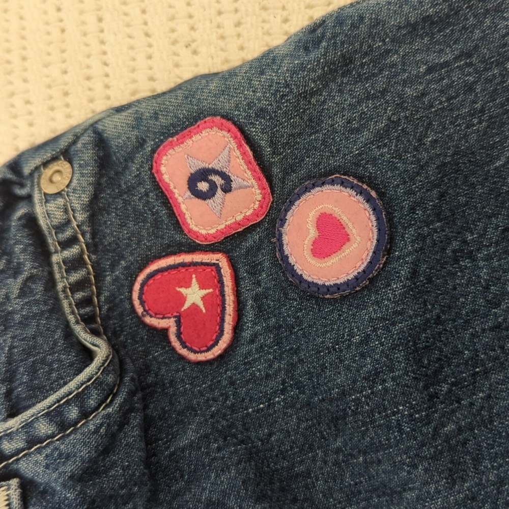 Oshkosh 2 identical long-sleeve tees and pair of jeans, "girls 9 team," Sz 2T - Picture 7 of 9